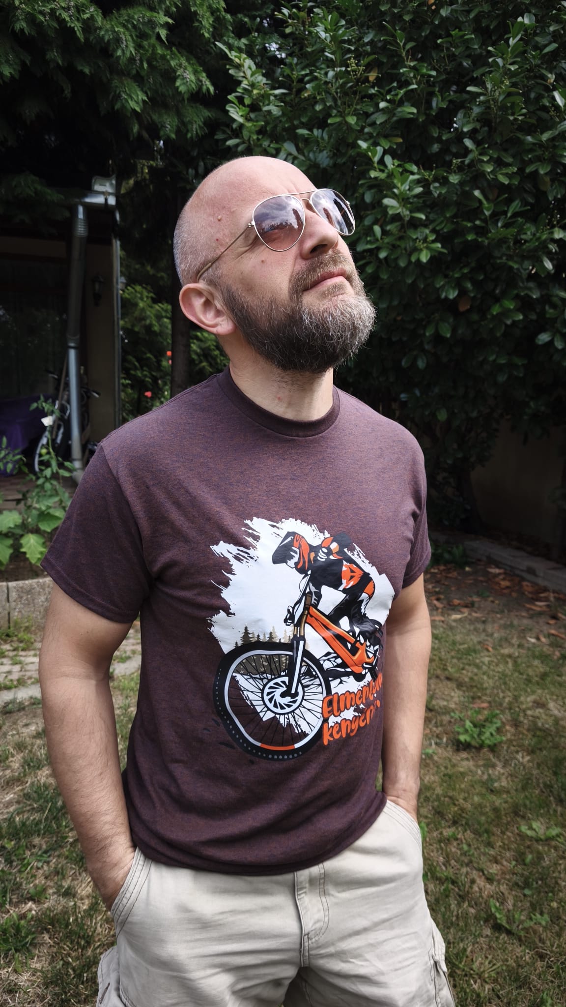Tricou In love with my addiction -unisex