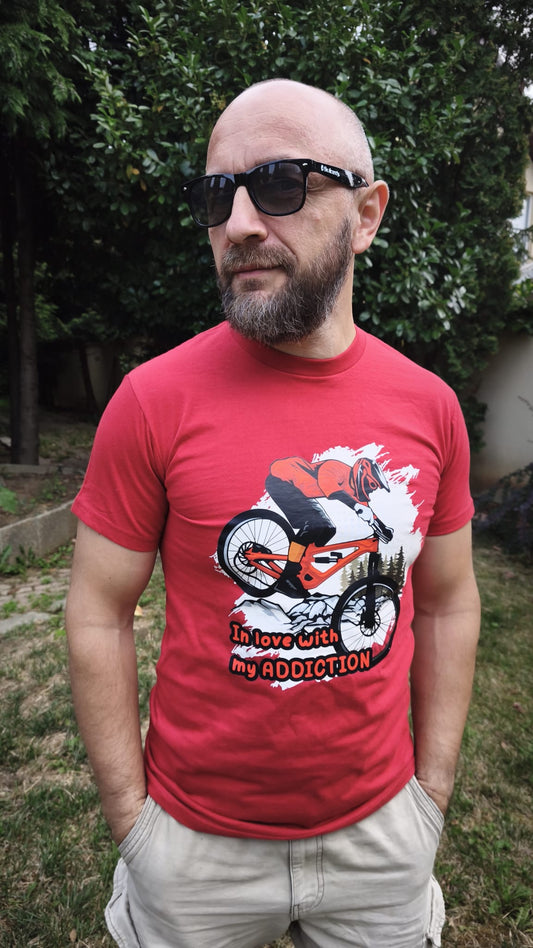 Tricou In love with my addiction